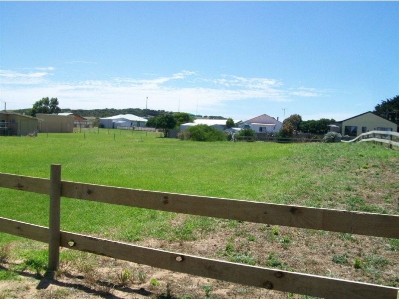 16B Charles Street, Currie TAS 7256