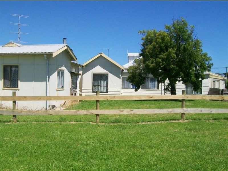 18 Charles Street, Currie TAS 7256