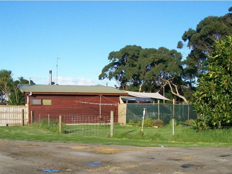 325 North Road, Currie TAS 7256