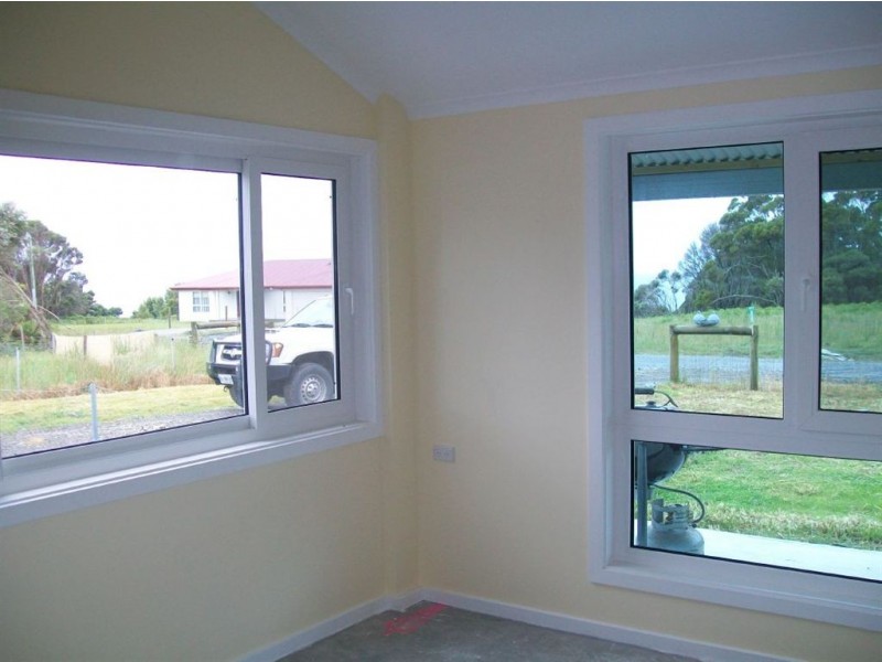 20 Skyline Drive, Naracoopa TAS 7256