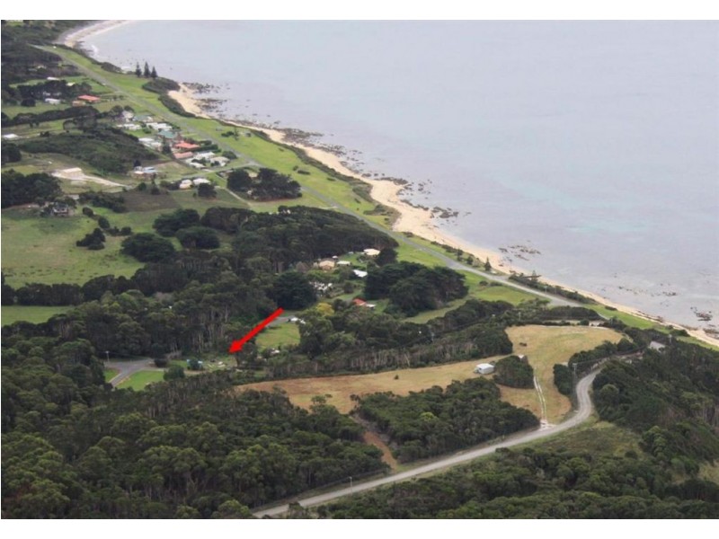 1 Forrest Street, Naracoopa TAS 7256