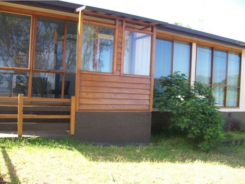 64 Main Street, Currie TAS 7256