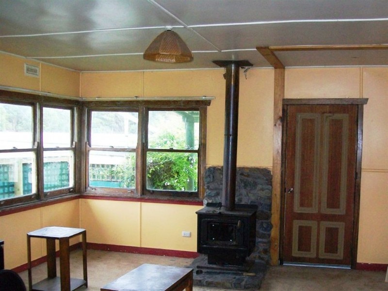 111 Main Street, Currie TAS 7256