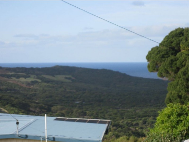 4 Myrtle Street, Grassy TAS 7256