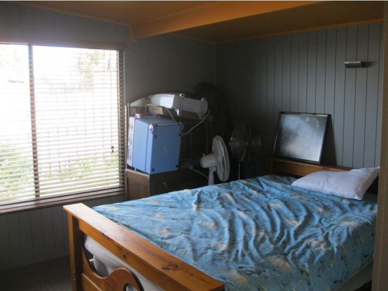 4 Myrtle Street, Grassy TAS 7256