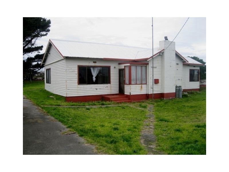 70 Main Street, Currie TAS 7256
