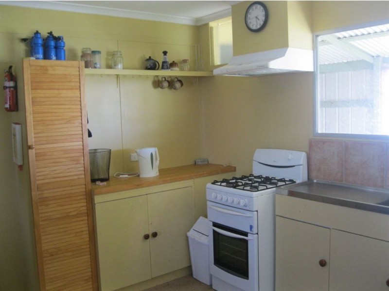 1 Currie Street, Grassy TAS 7256