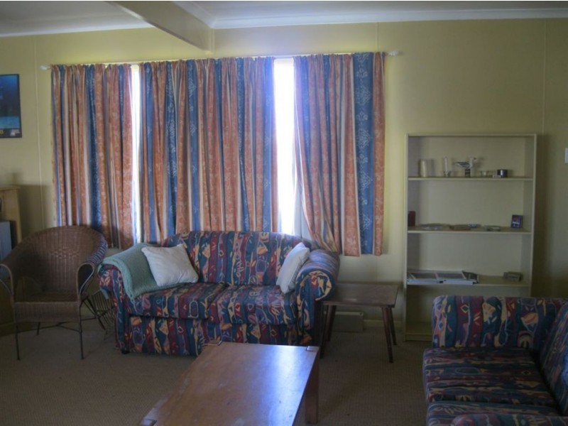 1 Currie Street, Grassy TAS 7256