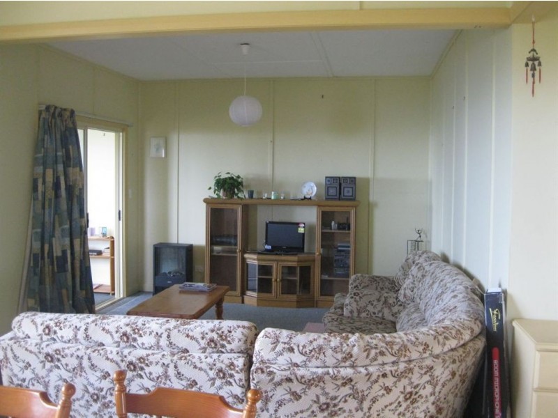 14 Myrtle Street, Grassy TAS 7256