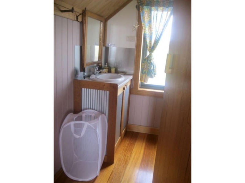 913 South Road, King Island TAS 7256