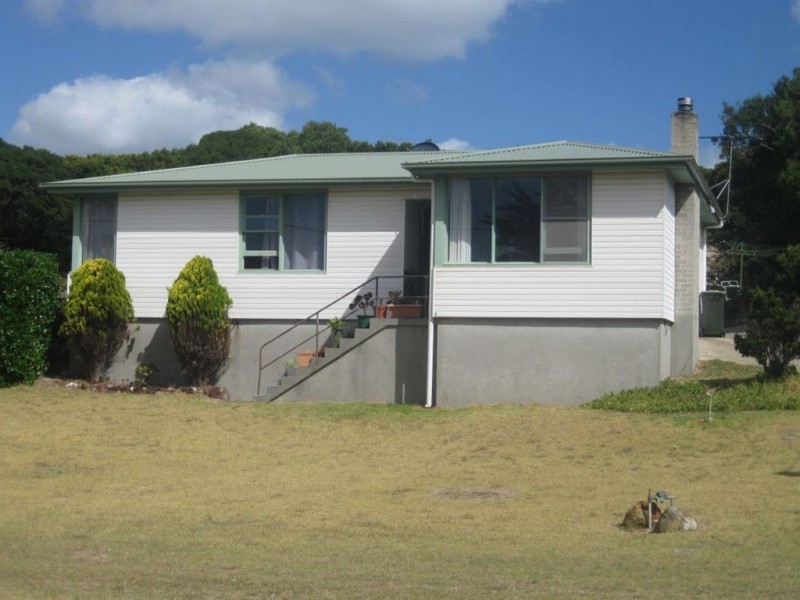 4 John Street, Currie TAS 7256