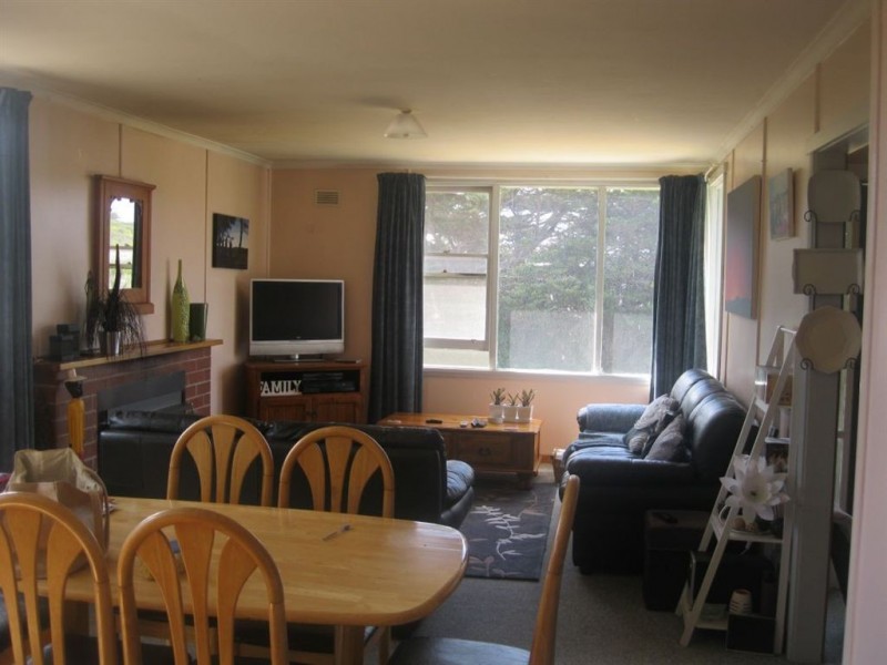 4 John Street, Currie TAS 7256