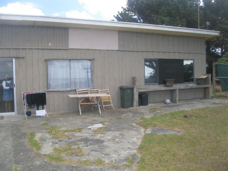 45 The Esplanade, Naracoopa TAS 7256