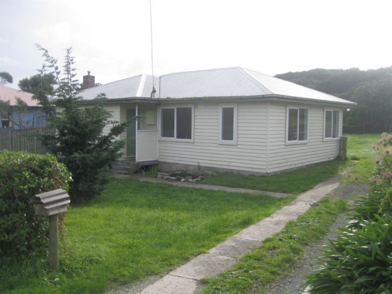 9 John Street, Currie TAS 7256