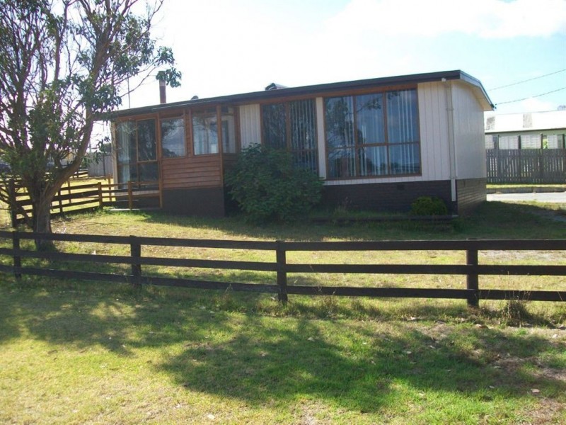 64 Main Street, Currie TAS 7256