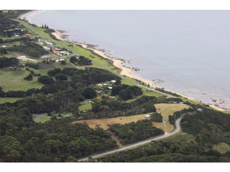 11 The Esplanade, Naracoopa TAS 7256