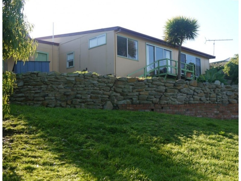 26 Edward Street, Currie TAS 7256