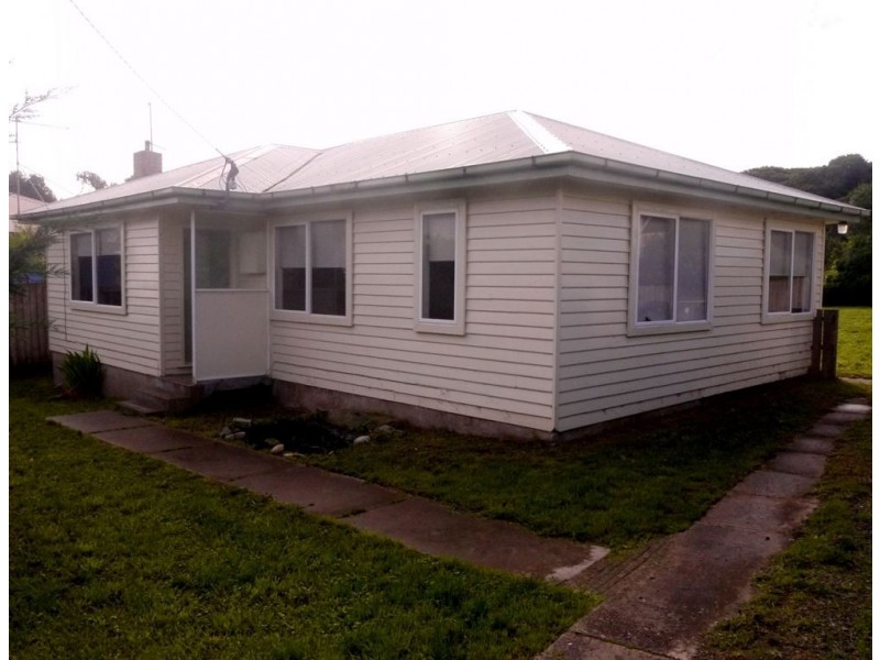 9 John Street, Currie TAS 7256