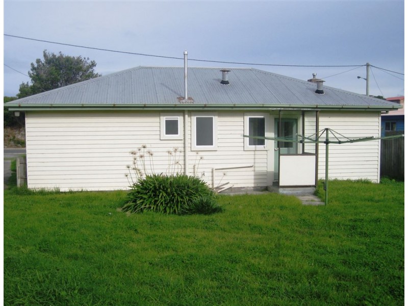 9 John Street, Currie TAS 7256