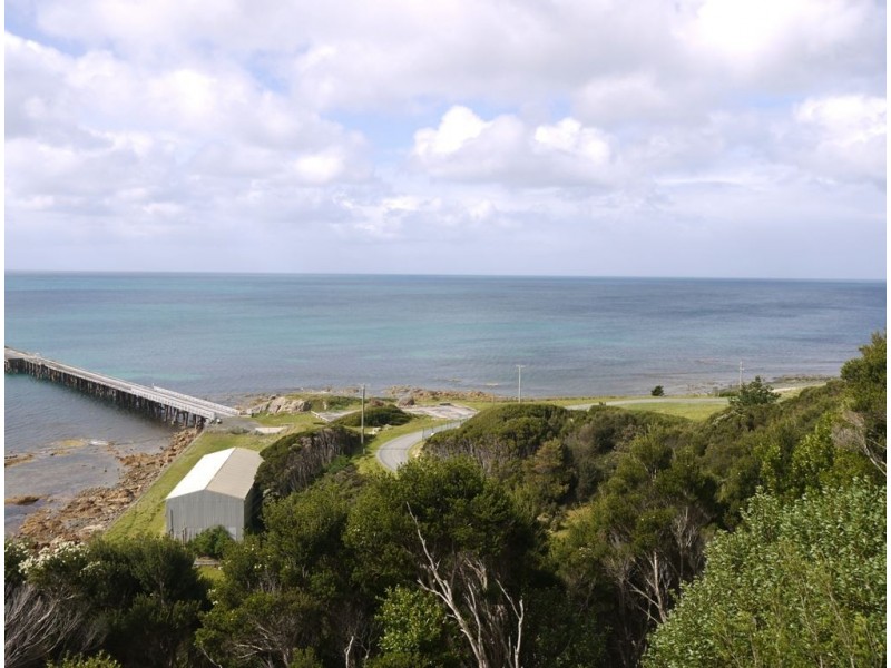 2 The Esplanade, Naracoopa TAS 7256