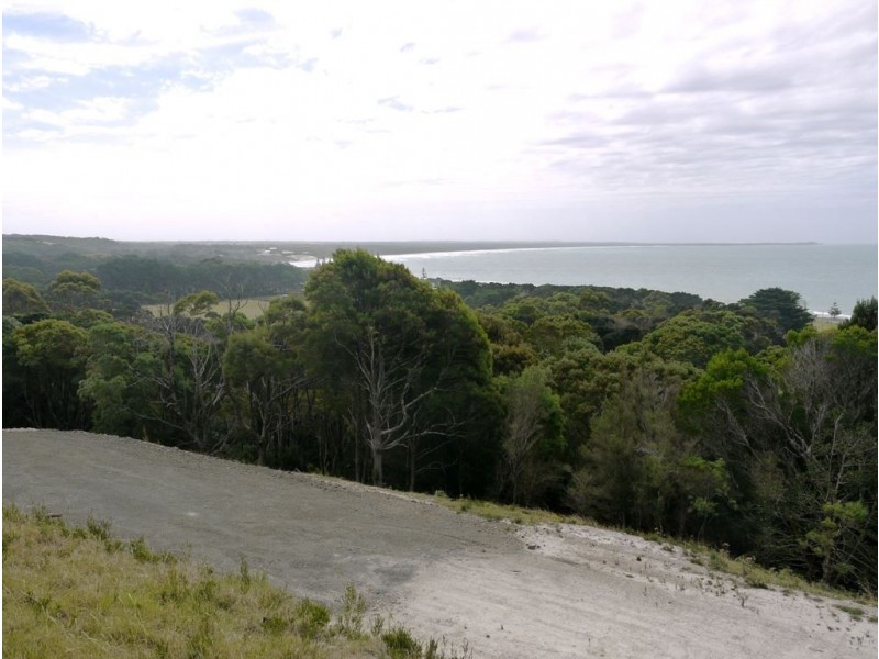 2 Millwood Road, Naracoopa TAS 7256