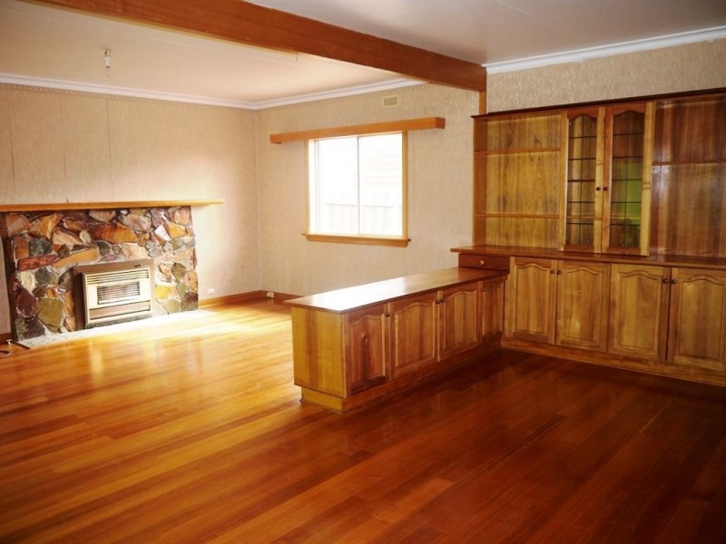 121 The Esplanade, Naracoopa TAS 7256