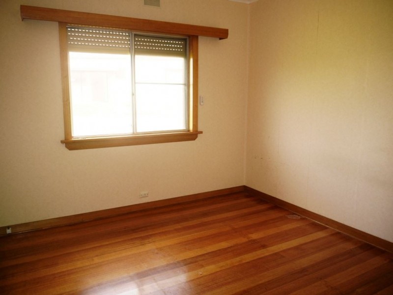 121 The Esplanade, Naracoopa TAS 7256