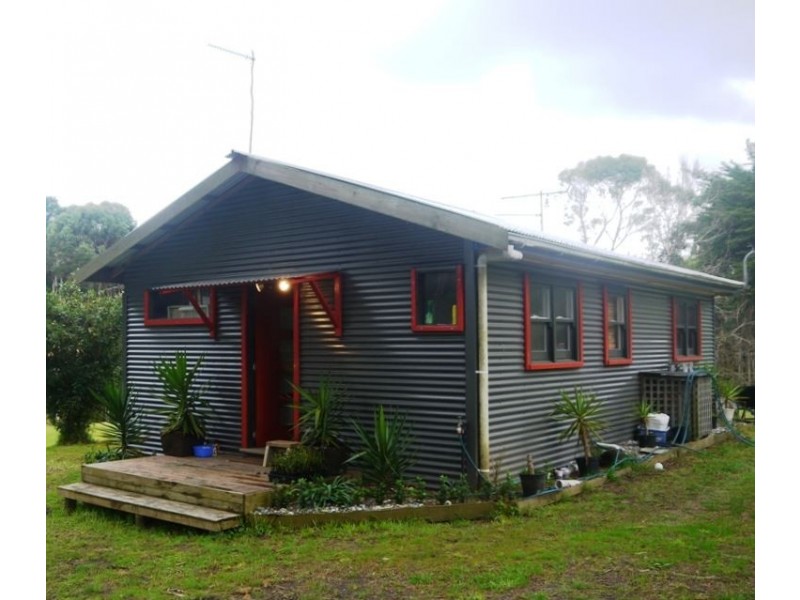 120 The Esplanade, Naracoopa TAS 7256