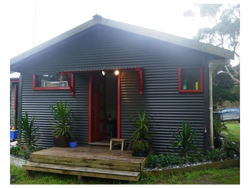 120 The Esplanade, Naracoopa TAS 7256