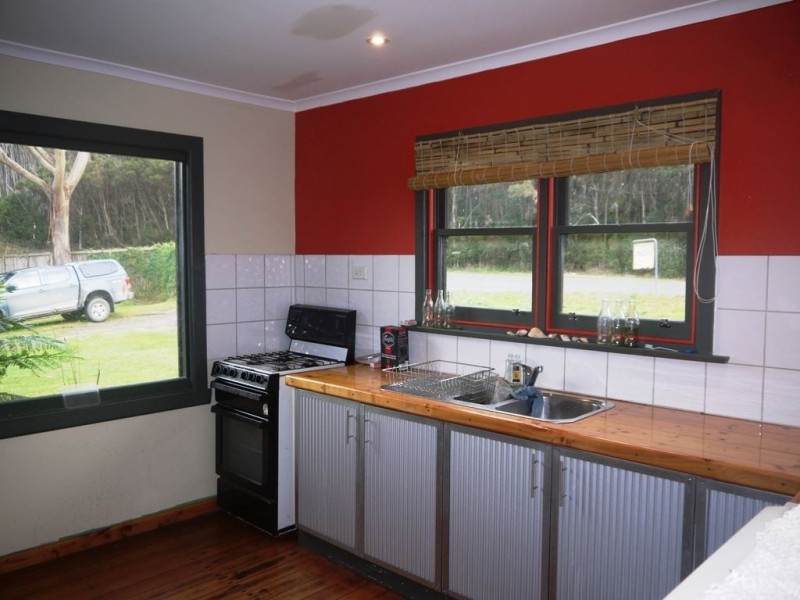 120 The Esplanade, Naracoopa TAS 7256