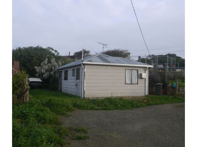 28 Edward Street, Currie TAS 7256