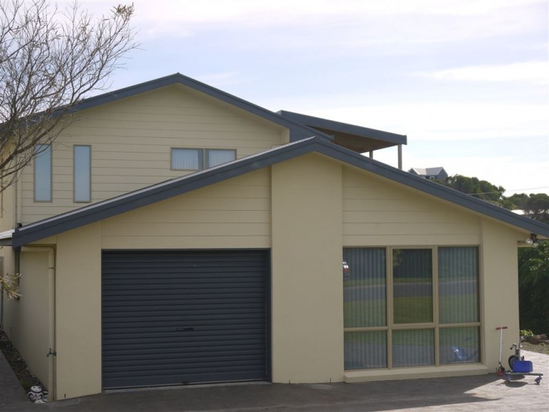 4 Beach Road, Currie TAS 7256