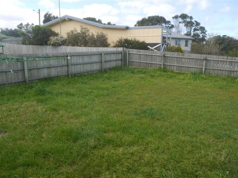 10 Jaycee Ave, Currie TAS 7256