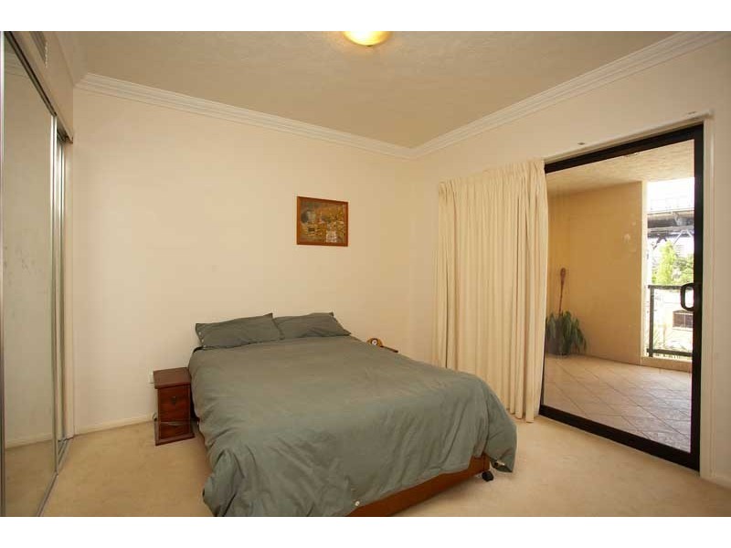 27 Main St, Kangaroo Point QLD 4169