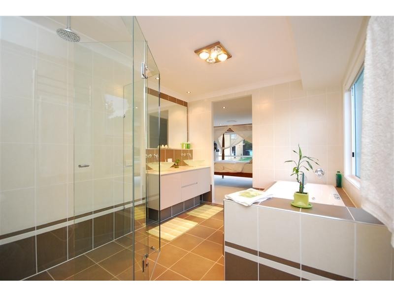 85 Woodville Place, Annerley QLD 4103