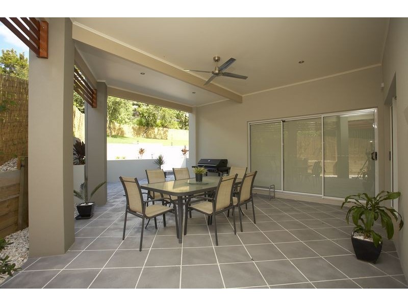 85 Woodville Place, Annerley QLD 4103