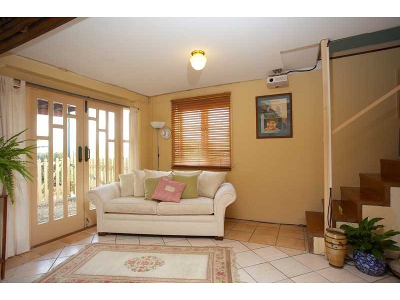 1 Progress Parade, Grange QLD 4051