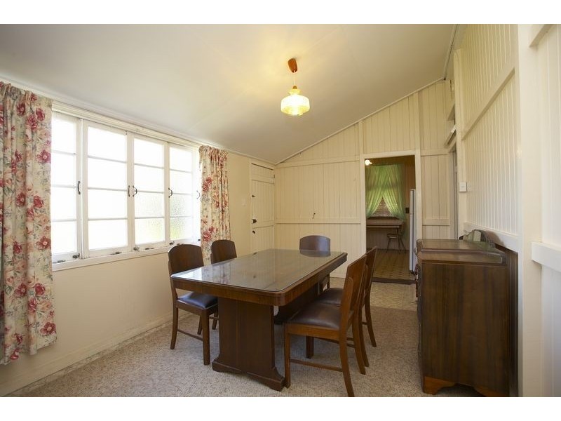 18 Ellesmere, Yeronga QLD 4104