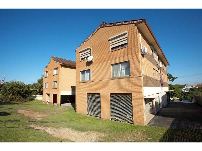 2/10 Cross Street, Fairfield QLD 4103