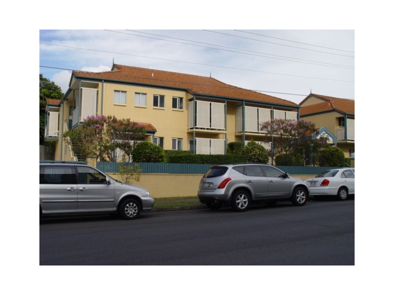 8/24 Tottenham, Woolloongabba QLD 4102