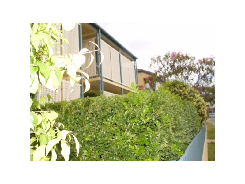 8/24 Tottenham, Woolloongabba QLD 4102