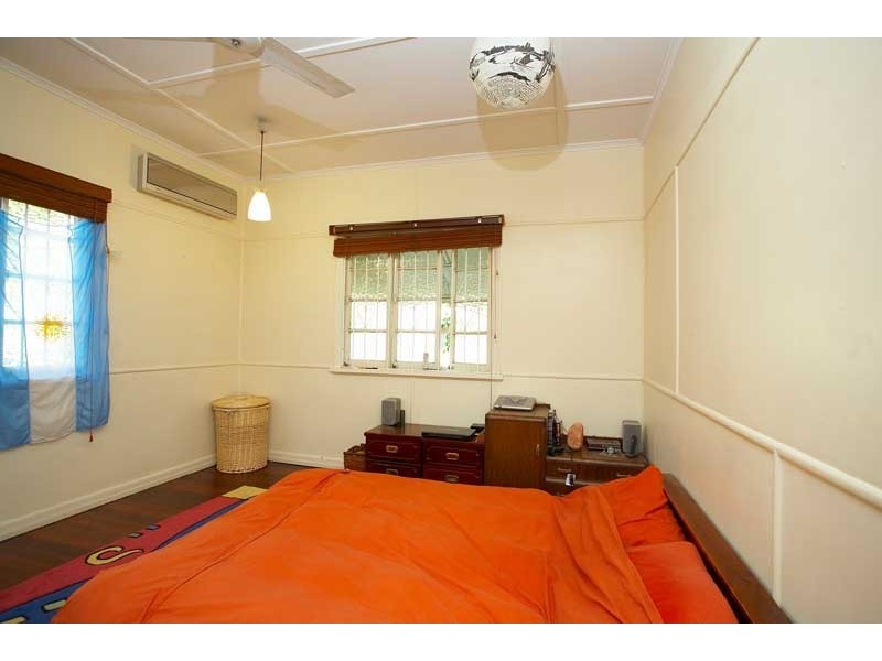 111 Waverley St, Annerley QLD 4103