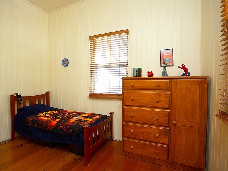 58 Chaucer St, Moorooka QLD 4105