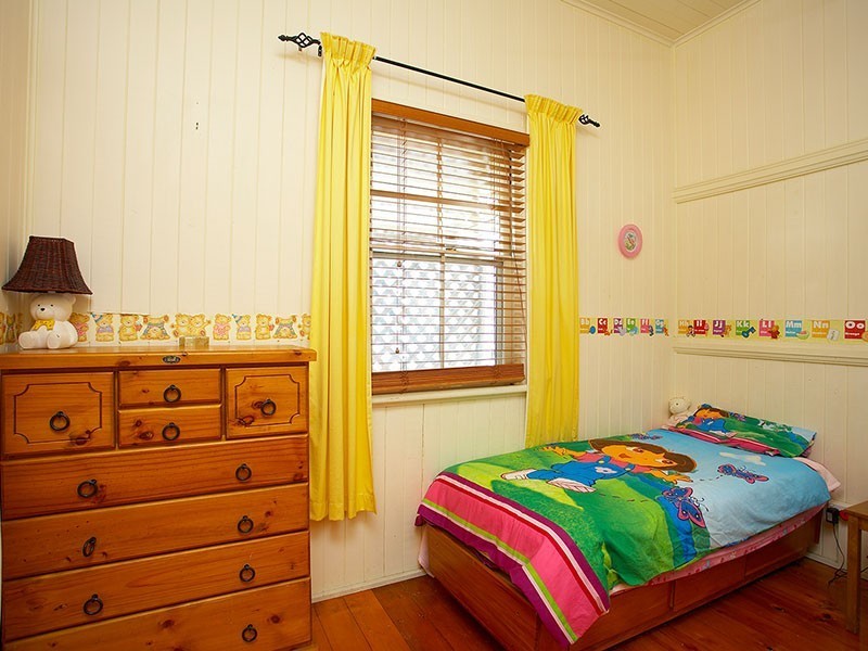 58 Chaucer St, Moorooka QLD 4105