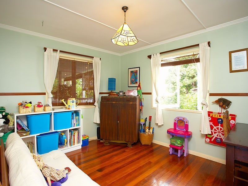 61 Chaucer St, Moorooka QLD 4105