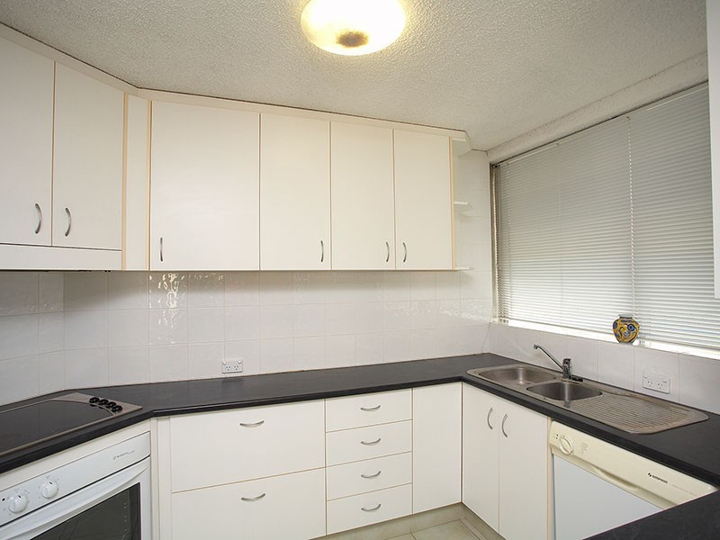 82/32 Riverview Pde, Surfers Paradise QLD 4217