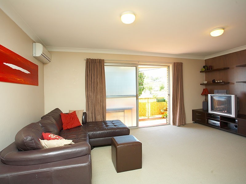 68 Chaucer St, Moorooka QLD 4105