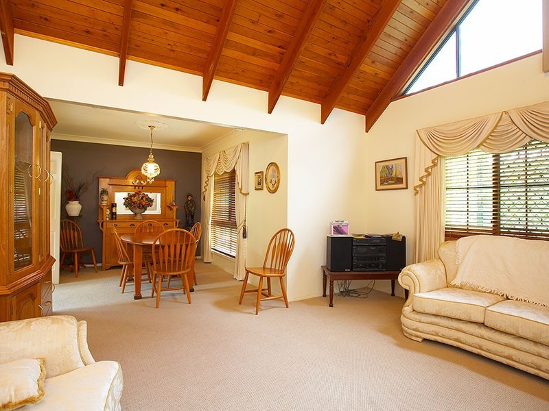 54 Jacaranda Ave, Boronia Heights QLD 4124