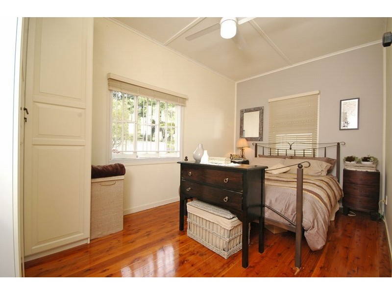 25 Robinson Street, Moorooka QLD 4105