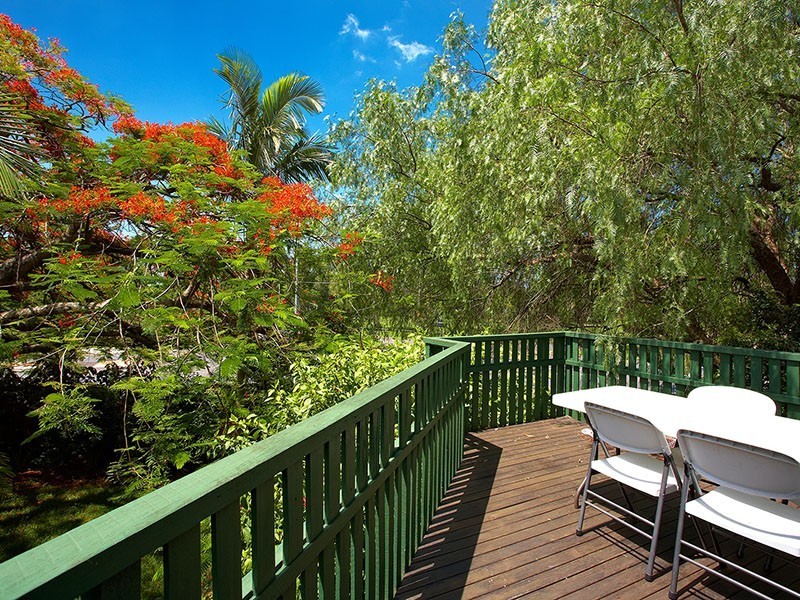 219 Graceville Ave, Graceville QLD 4075